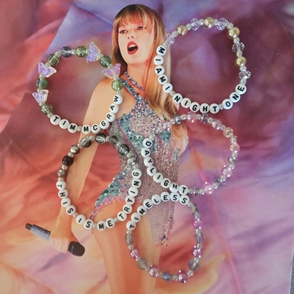 Taylor Swift Miami Night One Eras Tour Surprise Song Friendship Bracelets - Picture 1 of 8